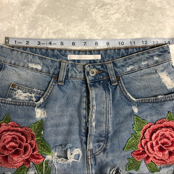 Zara denim cutoff shorts embroidered rose - Picture 8 of 8